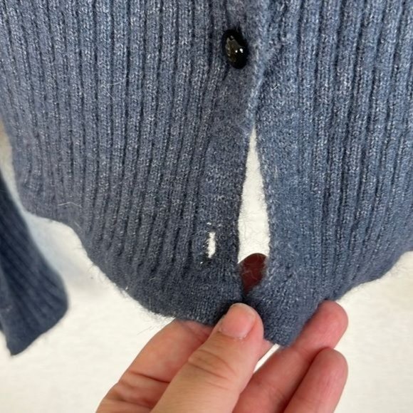 RUVE Cream Retro Ribbed Cropped Sweater - Picture 4 of 6